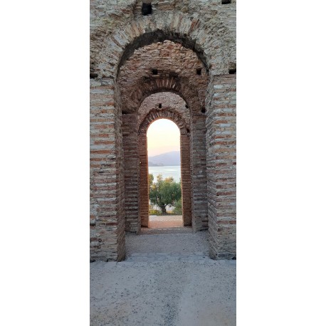 La chiesa di San Maurizio e le torri romane